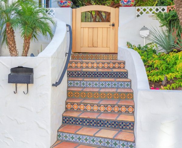 6 Great Decorating Ideas for Stair Risers