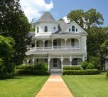 How a general contractor can handle historic properties